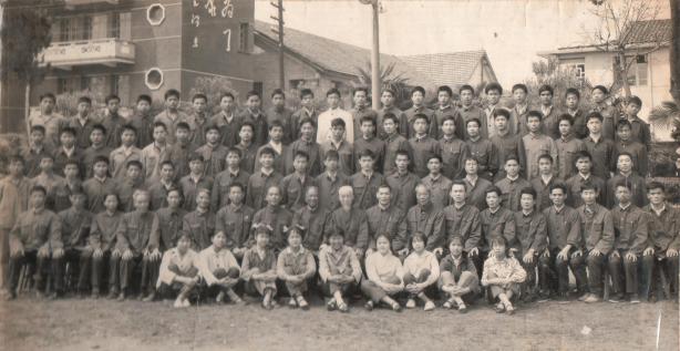 Grande Mestre Zhuan Wen Jun com alunos